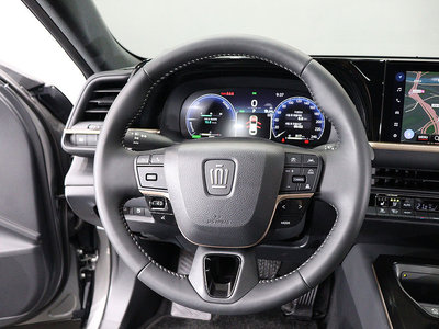 صورة مصغرة 13 لـ 2025 Toyota CROWN CROSSOVER