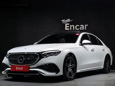 MERCEDES-BENZ E-CLASS - 1