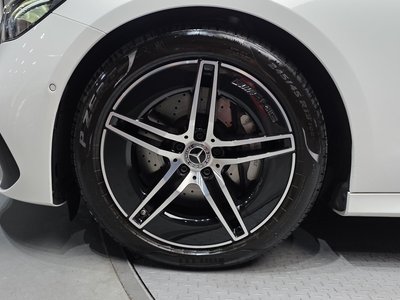 MERCEDES-BENZ E-CLASS - 6
