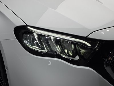 MERCEDES-BENZ E-CLASS - 9
