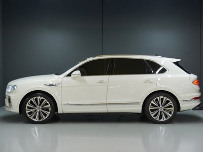 2022 Bentley BENTAYGA photo 6