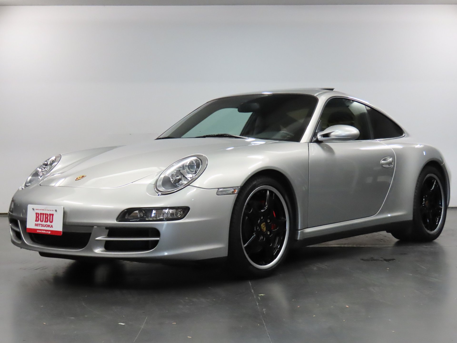 PORSCHE 911 - View 1