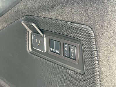 2024 Cadillac ESCALADE 缩略图 58