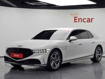 صورة 1 لـ 2022 Genesis G90 (RS4)