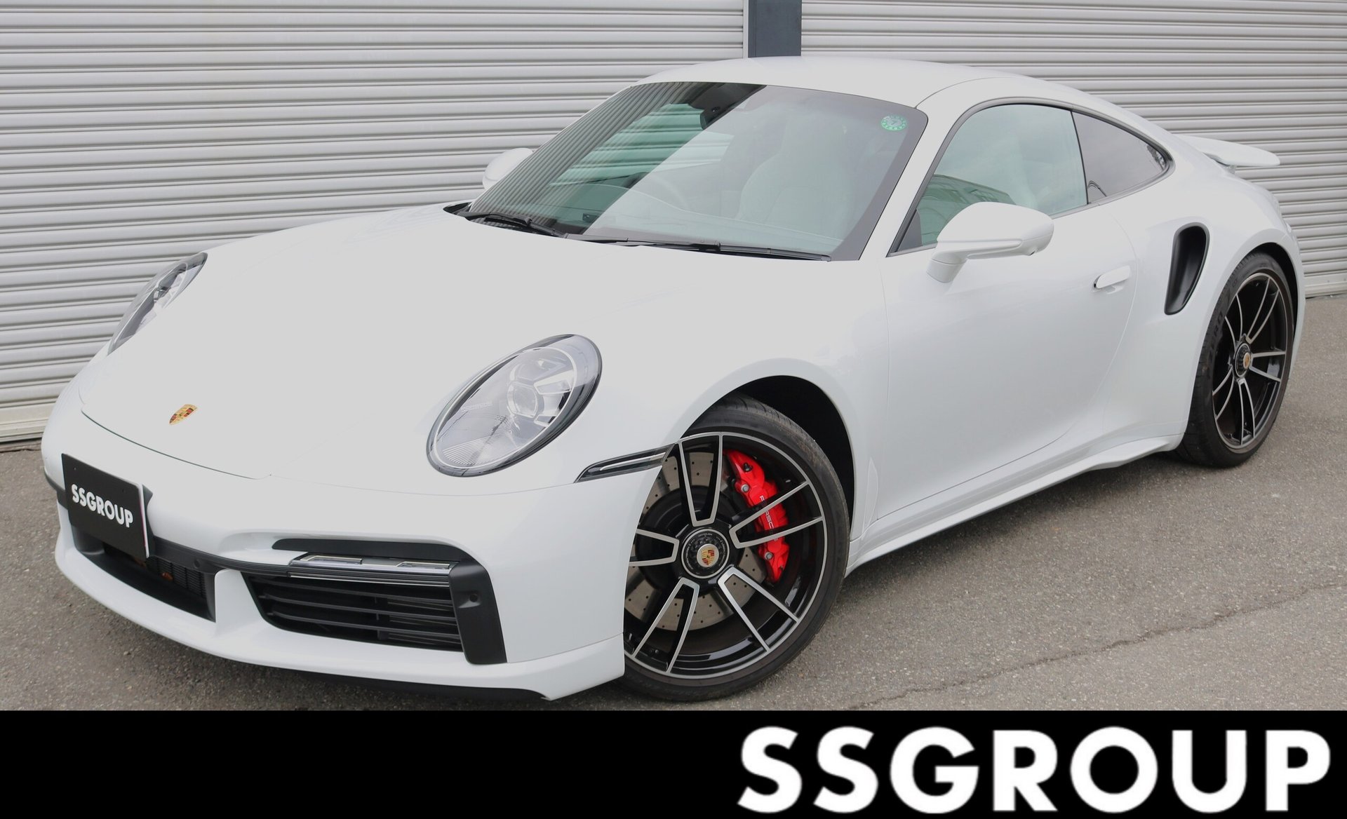 PORSCHE 911 - View 1