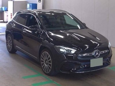 MERCEDES-BENZ GLA - 5