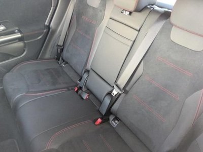 MERCEDES-BENZ GLA - 3