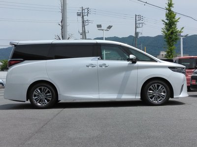 TOYOTA ALPHARD - 4