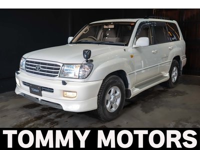 TOYOTA LAND CRUISER 100 - 1