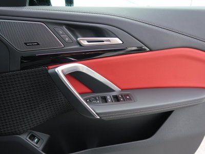 2025 BMW X1 — миниатюра 30