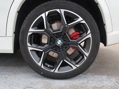 صورة 10 لـ 2025 BMW X1