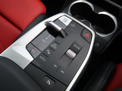 2025 BMW X1 — миниатюра 28