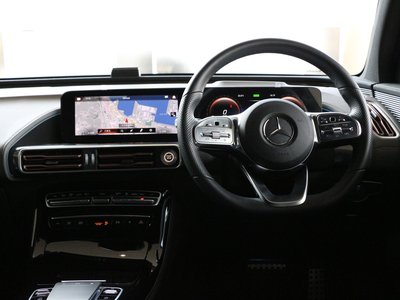 MERCEDES-BENZ EQC - 9