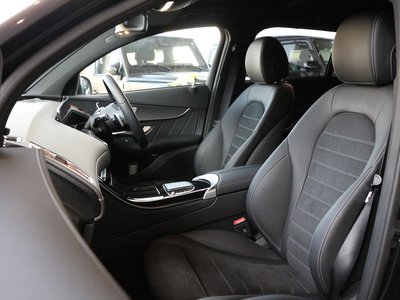 MERCEDES-BENZ EQC - 4