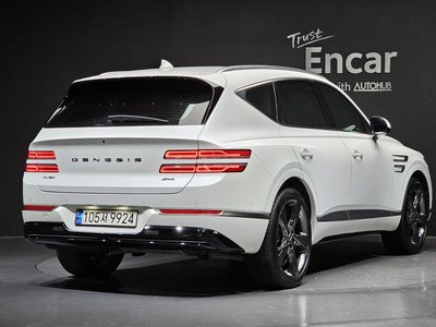 صورة 2 لـ 2023 Genesis GV80