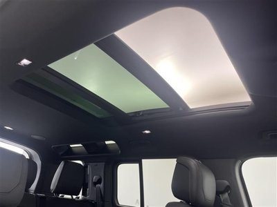 LAND ROVER DEFENDER - 3