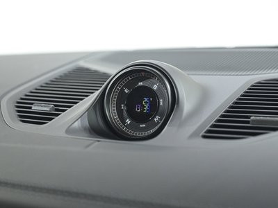 PORSCHE CAYENNE - 10