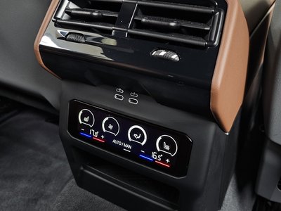 2025 BMW 5 SERIES 缩略图 19