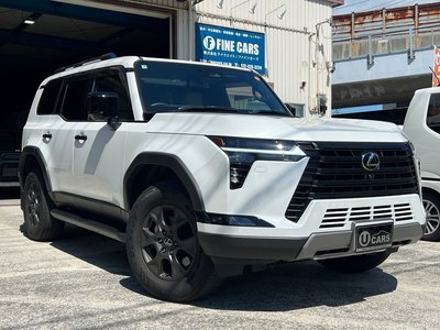 صورة 2 لـ 2025 Lexus GX