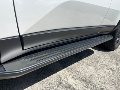 2025 Lexus GX thumbnail 17