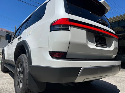2025 Lexus GX thumbnail 12