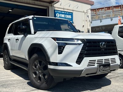 صورة 1 لـ 2025 Lexus GX
