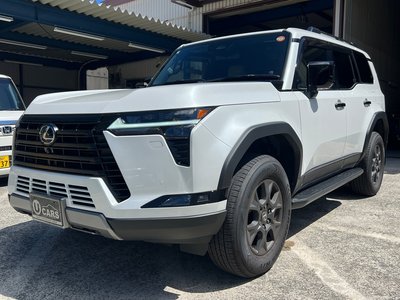 صورة 3 لـ 2025 Lexus GX