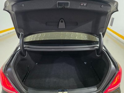 2017 Genesis EQ900 thumbnail 19