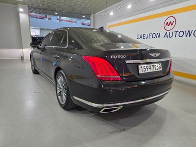 2017 Genesis EQ900 照片 2