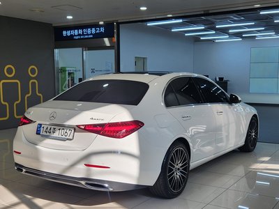 MERCEDES-BENZ C-CLASS - 2