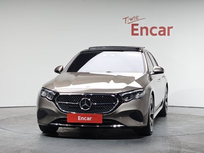 MERCEDES-BENZ E-CLASS - 3