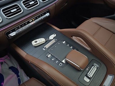 2025 Mercedes-BENZ GLE photo 10