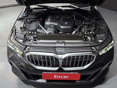 صورة 3 لـ 2025 BMW 5 SERIES