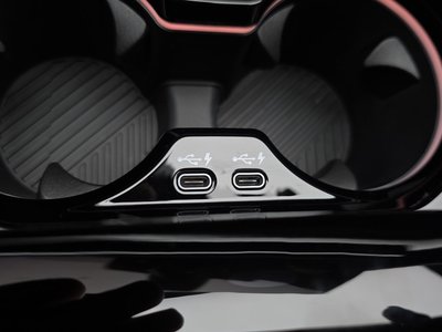 2025 BMW 5 SERIES — миниатюра 30
