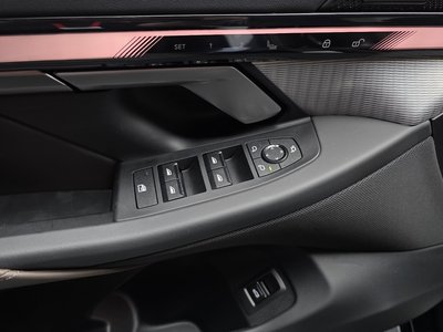 2025 BMW 5 SERIES — миниатюра 26