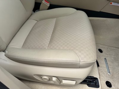 2025 Toyota LAND CRUISER 300 — миниатюра 46