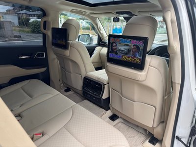2025 Toyota LAND CRUISER 300 — миниатюра 14