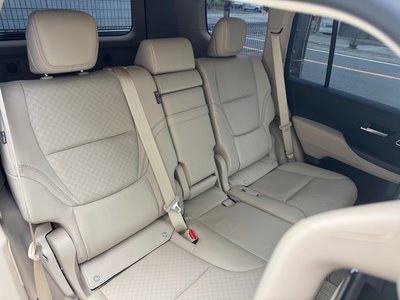 2025 Toyota LAND CRUISER 300 — миниатюра 49
