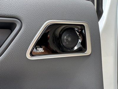 2025 Toyota LAND CRUISER 300 — миниатюра 23