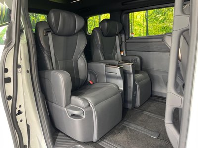 صورة 8 لـ 2024 Toyota ALPHARD