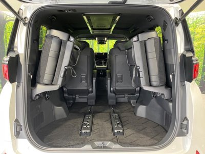 صورة 10 لـ 2024 Toyota ALPHARD