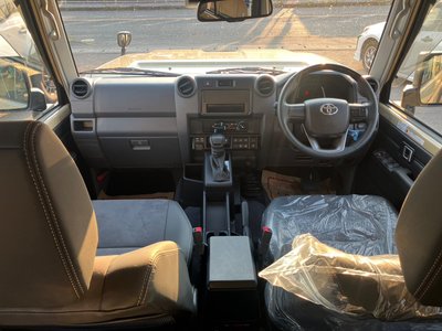 صورة مصغرة 12 لـ 2026 Toyota LAND CRUISER 70