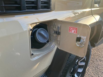TOYOTA LAND CRUISER 70 - 9