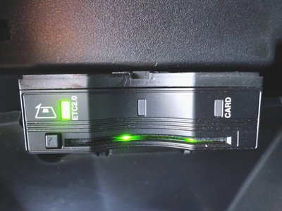 MERCEDES-BENZ GLB - 10