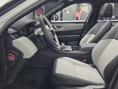 2025 LAND Rover RANGE ROVER VELAR photo 2