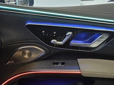 MERCEDES-BENZ EQS - 8