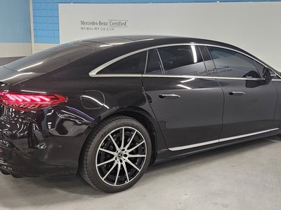 MERCEDES-BENZ EQS - 4