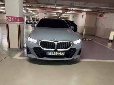 صورة 1 لـ 2025 BMW 5 SERIES
