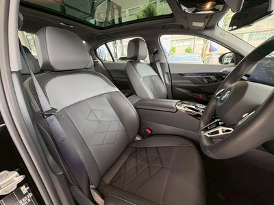 BMW 5 SERIES - 8
