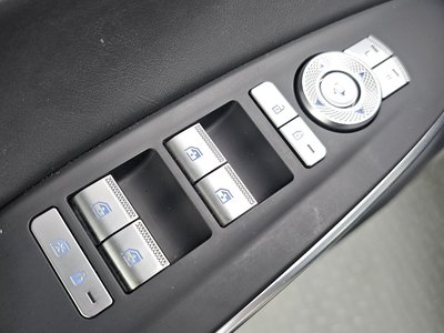 2024 Genesis GV70 — миниатюра 28